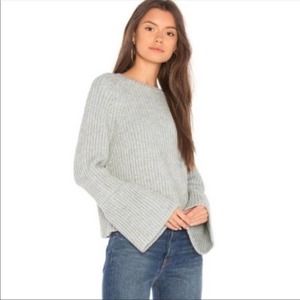 12 John + Jenn Ribbed long bell sleeve sweater M blue